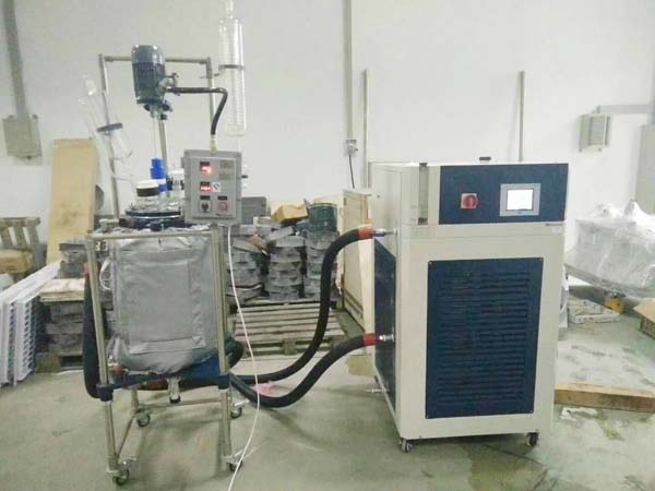 高低溫冷卻循環(huán)器安裝及使用注意事項