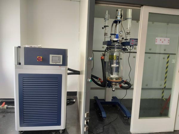 高低溫循環(huán)器導(dǎo)熱油怎么檢驗是否合格